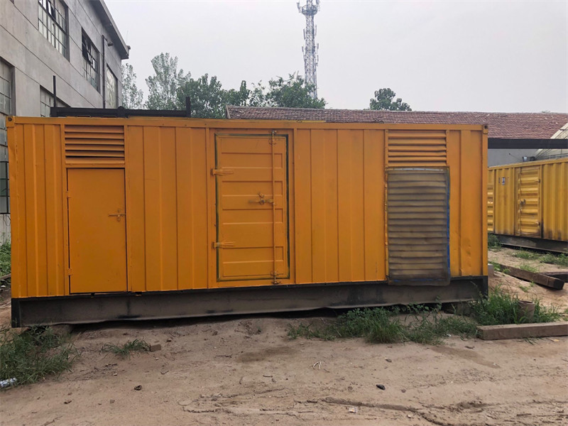 古浪柴油发电机如何判断新机油是否已经完全充满机油滤清器？