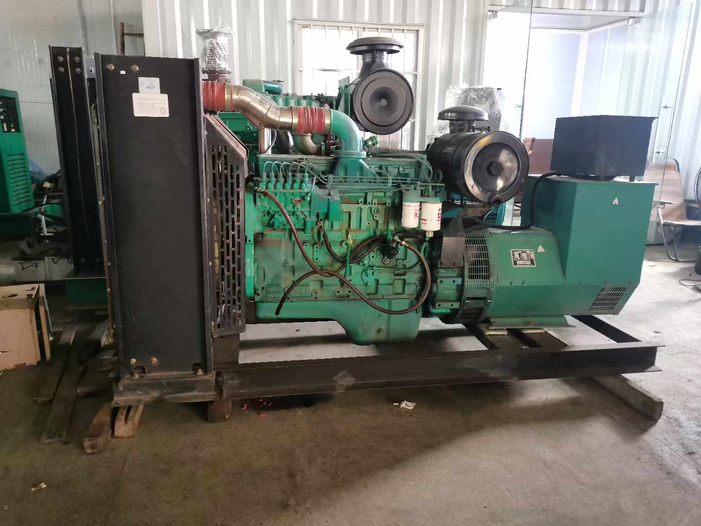 古浪发电机租赁如何确定电缆的承载电流是否在安全范围内？