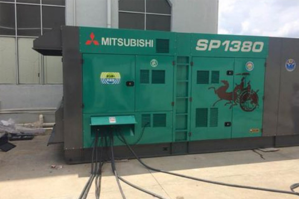 古浪为什么有些柴油发电机组的输出电压可以调节？