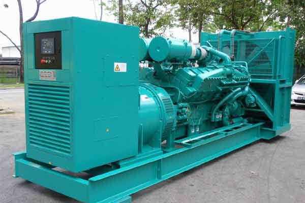 古浪柴油发电机组电压不稳定怎样维修？